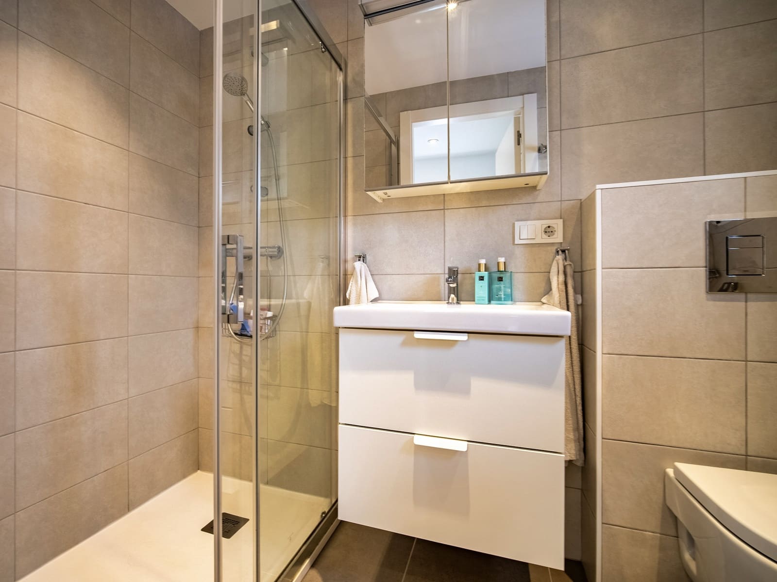 5 soverom Villa til salgs i La Nucia med svømmebasseng garasje - € 675 000 (Ref: 9671298)