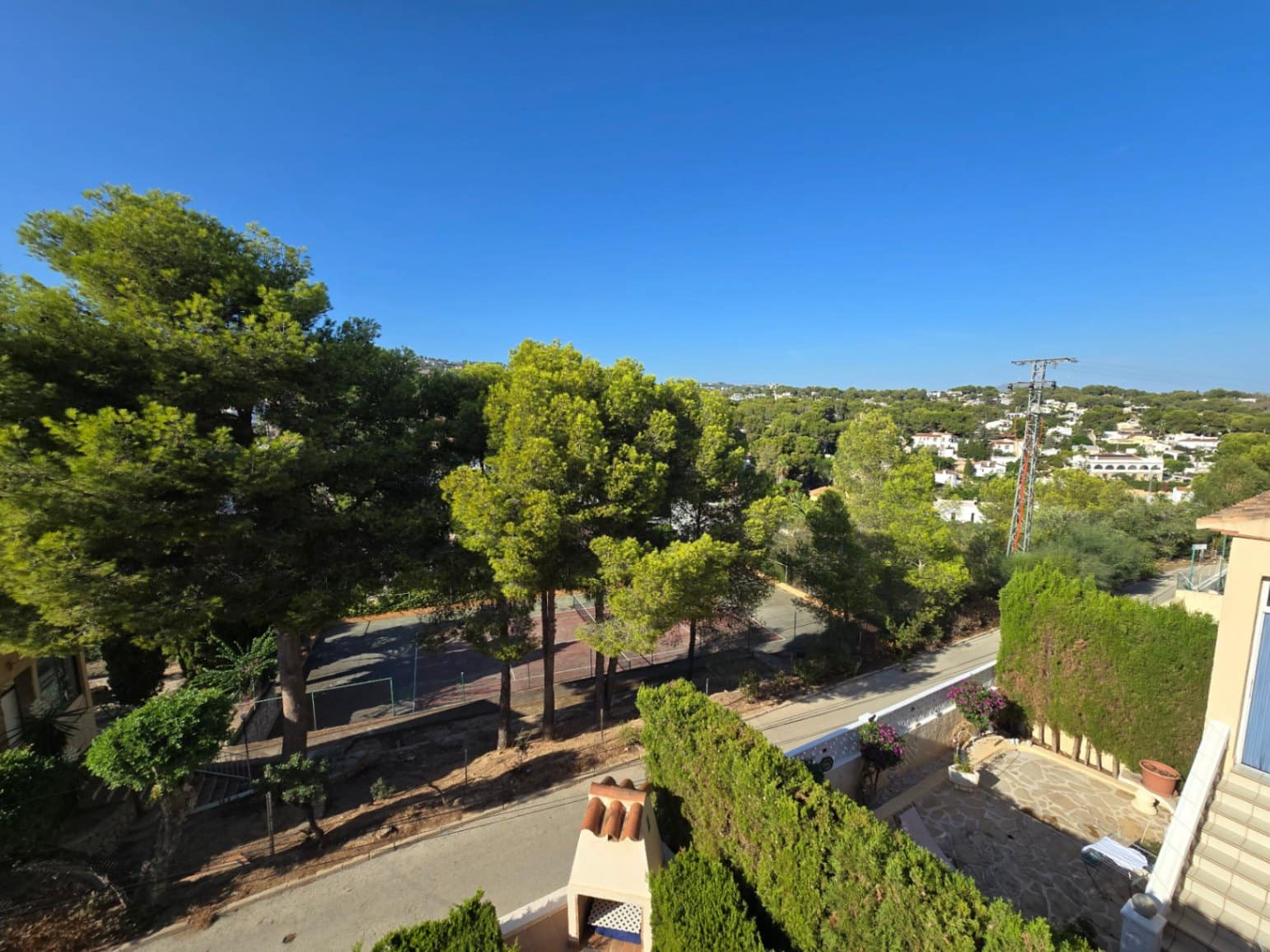 3 sovrum Bungalow till salu i Benissa med pool garage - 369 000 € (Ref: 9671300)