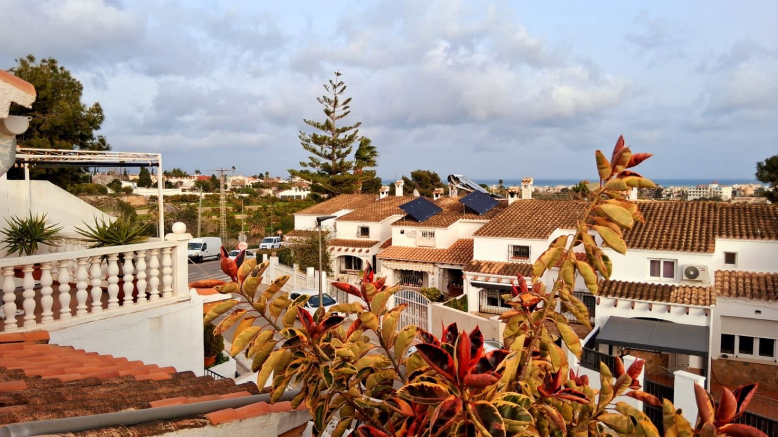 3 sovrum Radhus till salu i Alfaz del Pi / L'Alfas del Pi med pool garage - 347 500 € (Ref: 9671305)