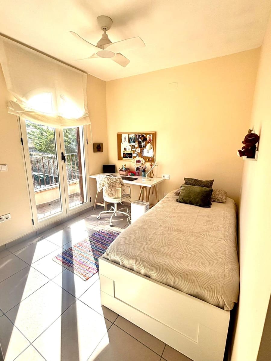 3 quarto Moradia Geminada para venda em Polop com piscina garagem - 319 000 € (Ref: 9671306)