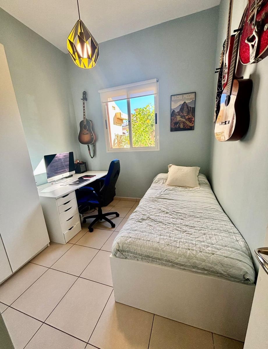 3 quarto Moradia Geminada para venda em Polop com piscina garagem - 319 000 € (Ref: 9671306)