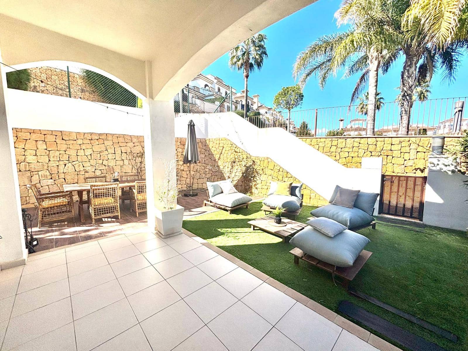 3 quarto Moradia Geminada para venda em Polop com piscina garagem - 319 000 € (Ref: 9671306)