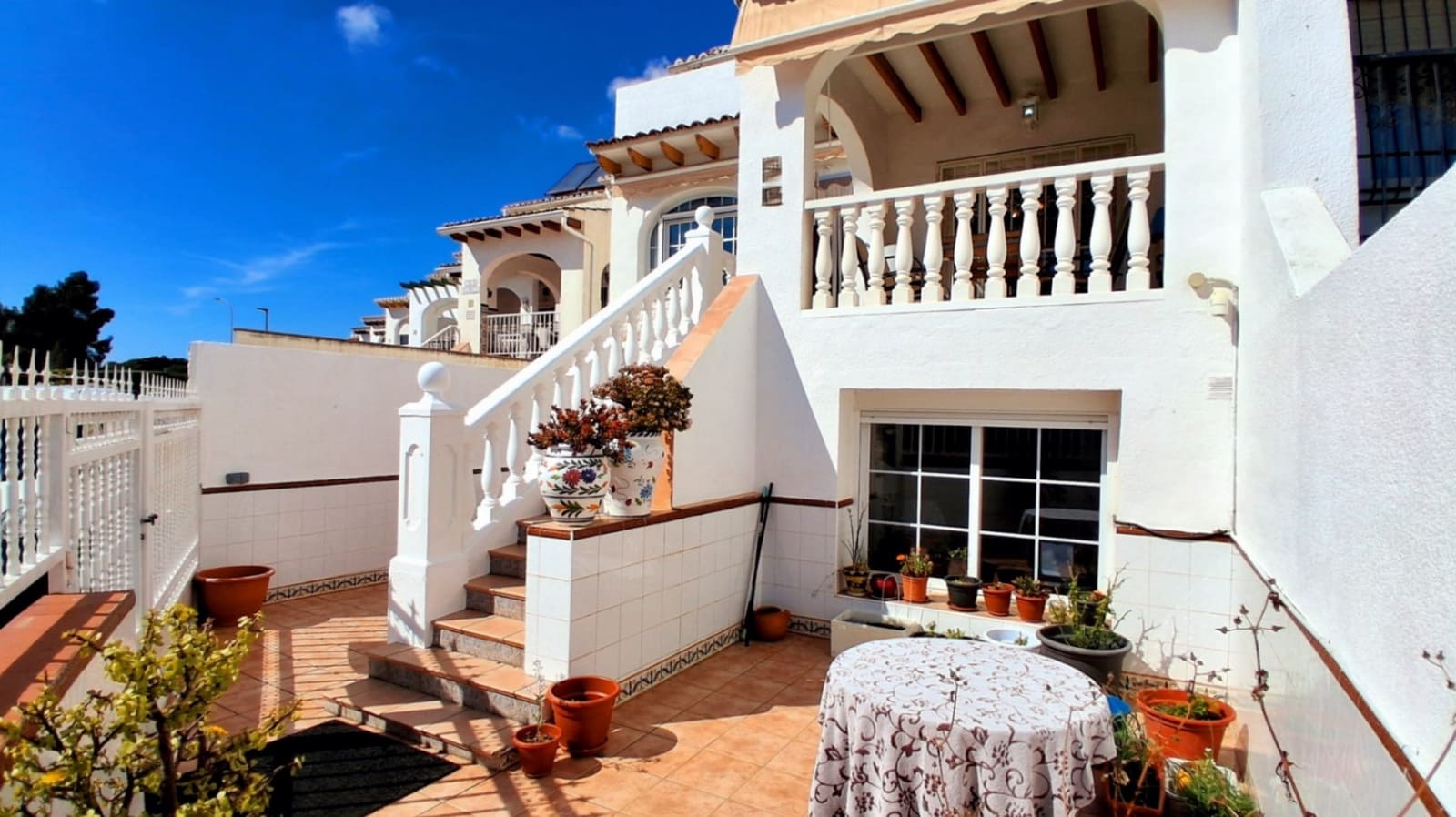 2 bedroom Townhouse for sale in Alfaz del Pi / L'Alfas del Pi with pool garage - € 330,000 (Ref: 9675136)