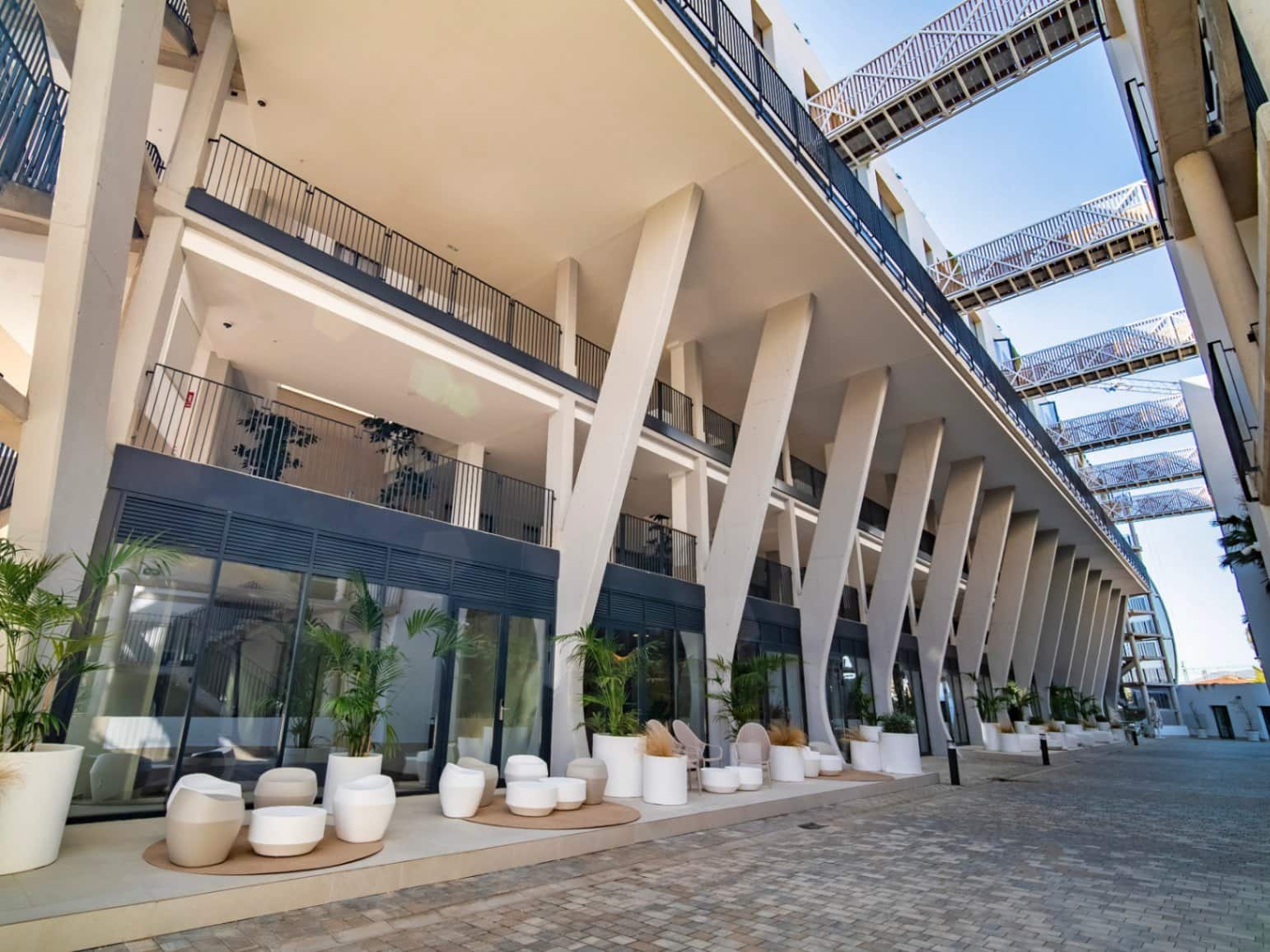 2 bedroom Apartment for sale in Albir - € 850,000 (Ref: 9675996)