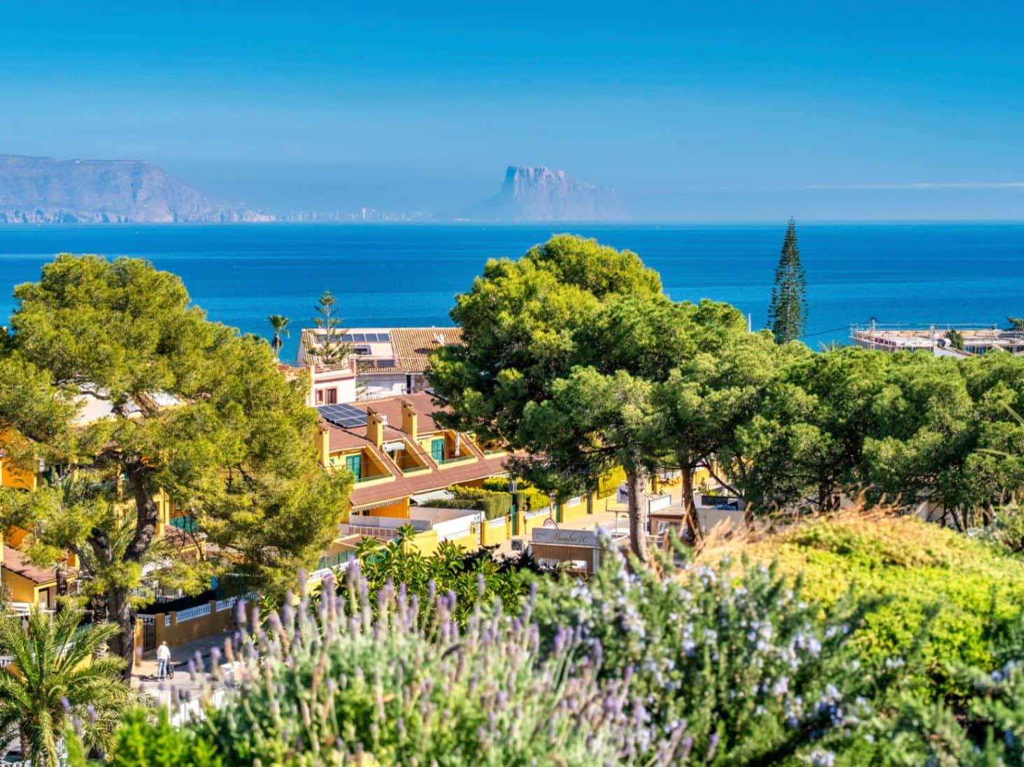 2 bedroom Apartment for sale in Albir - € 850,000 (Ref: 9675996)