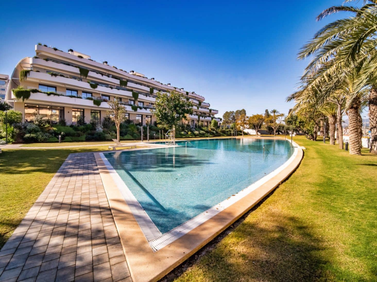 2 bedroom Apartment for sale in Albir - € 850,000 (Ref: 9675996)