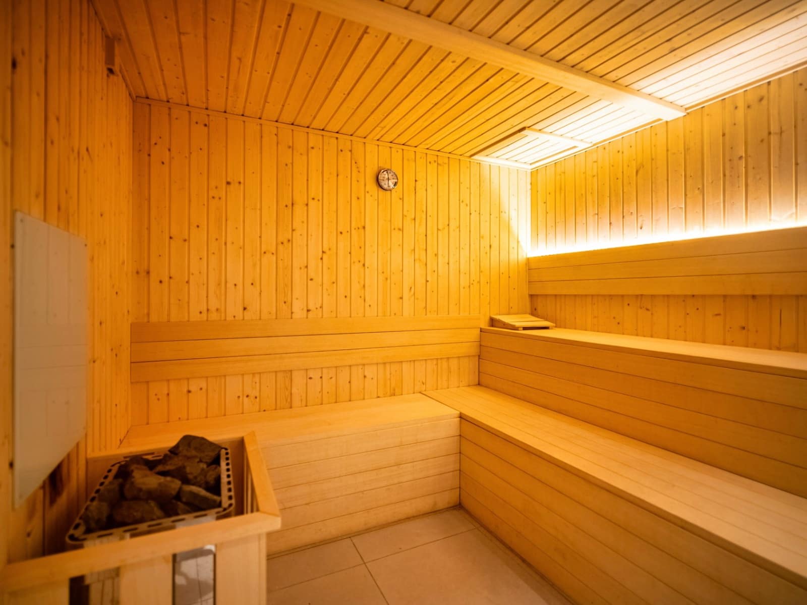 2 bedroom Apartment for sale in Albir - € 850,000 (Ref: 9675996)