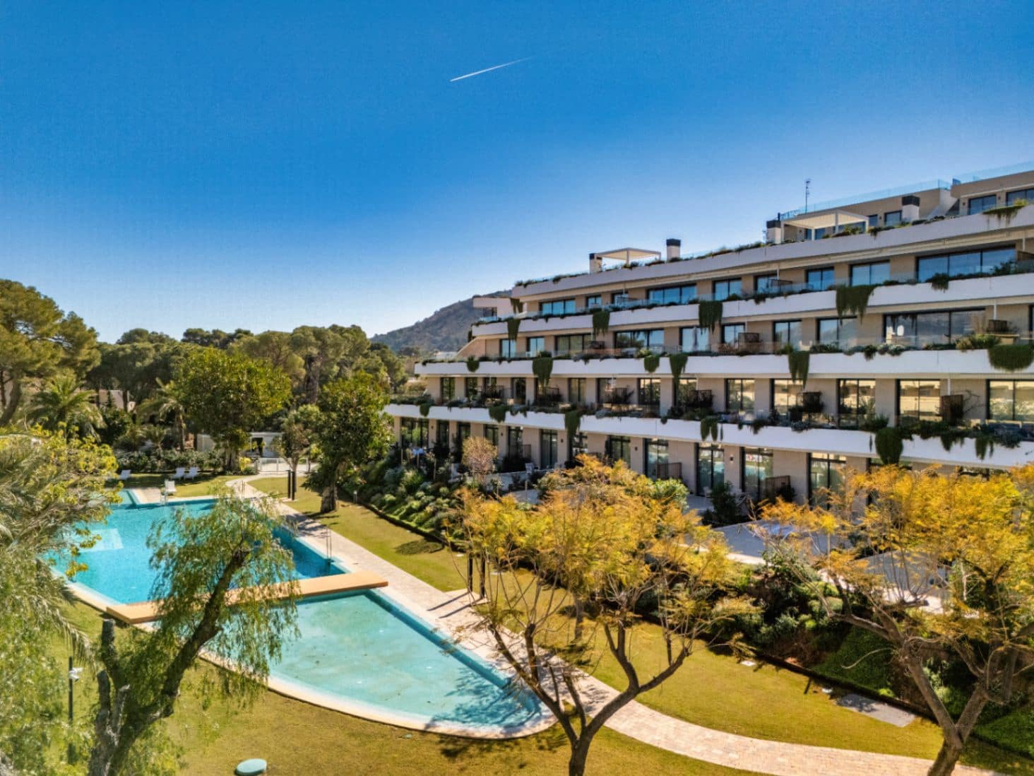 2 bedroom Apartment for sale in Albir - € 850,000 (Ref: 9675996)