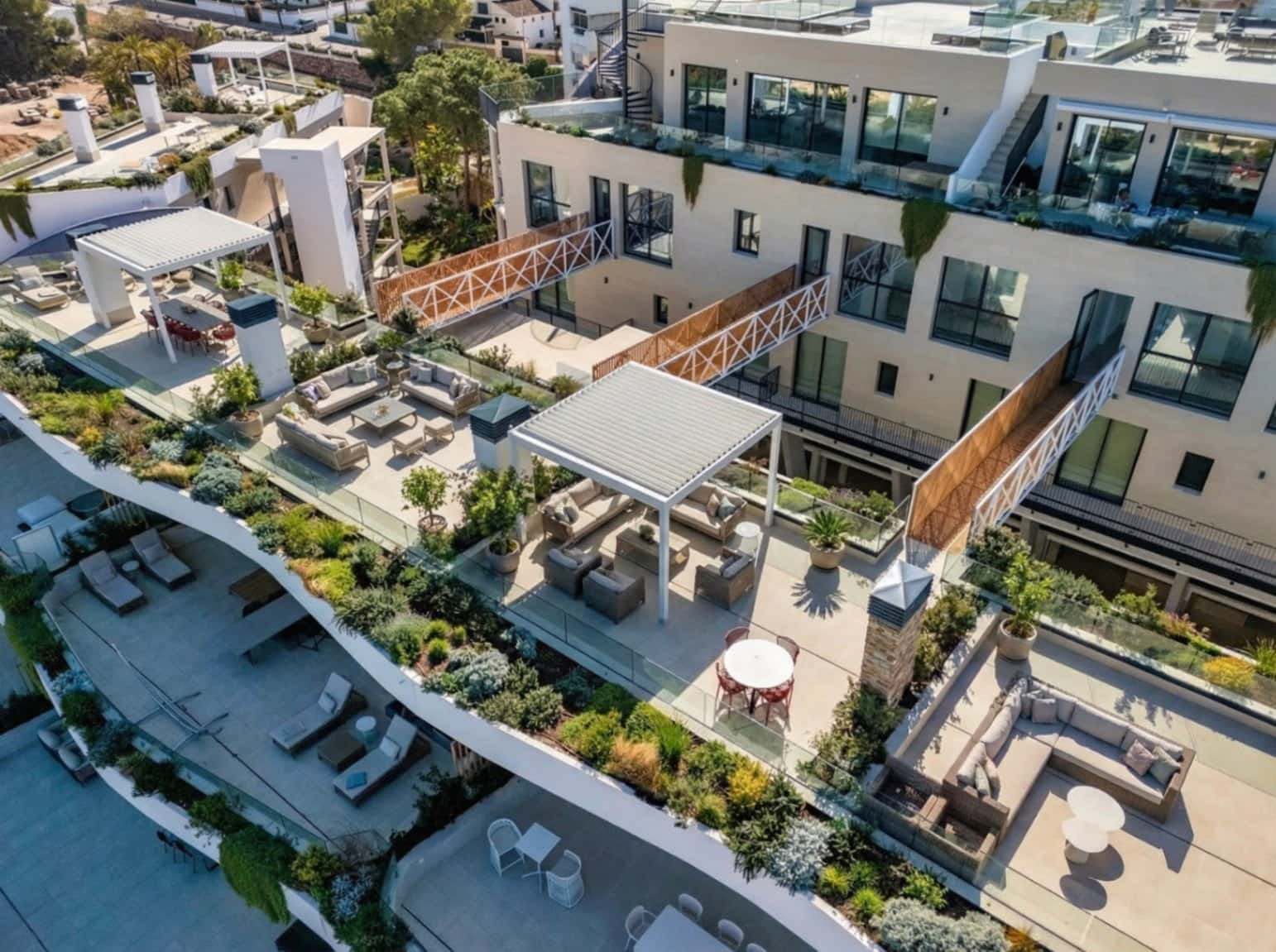 2 bedroom Apartment for sale in Albir - € 850,000 (Ref: 9675996)