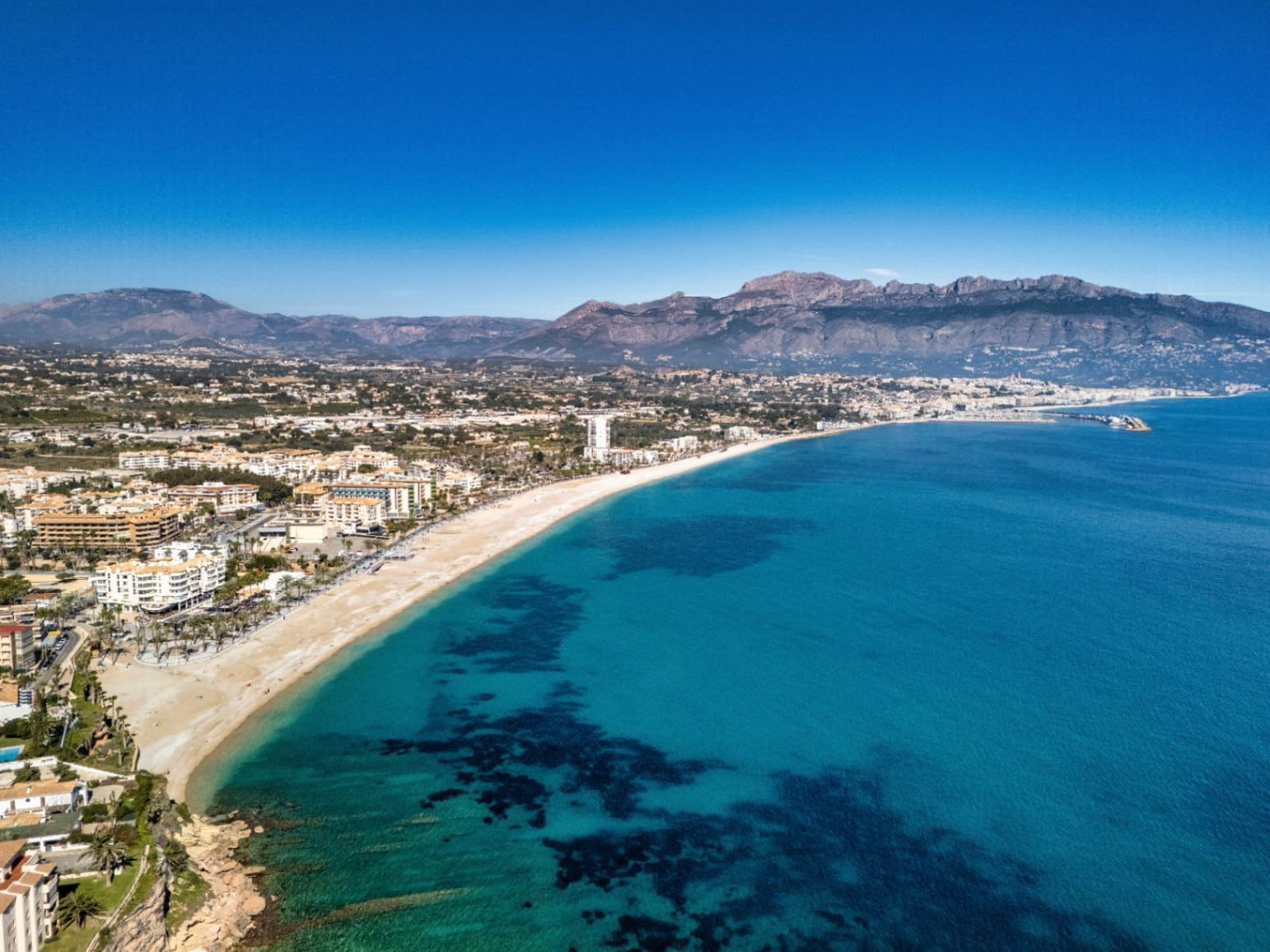 2 bedroom Apartment for sale in Albir - € 850,000 (Ref: 9675996)