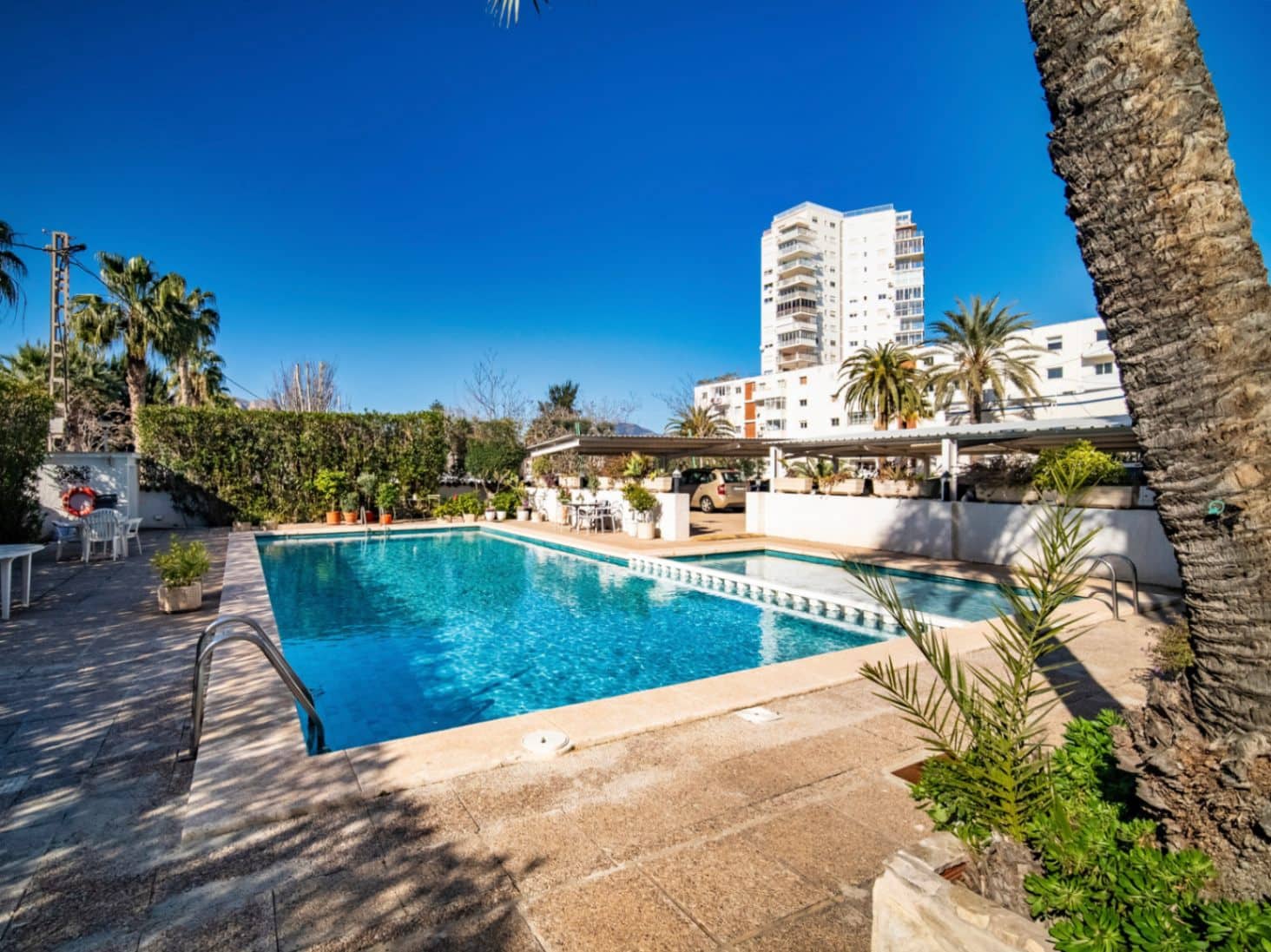 Apartamento de 2 habitaciones en Albir en venta con piscina garaje - 650.000 € (Ref: 9685264)