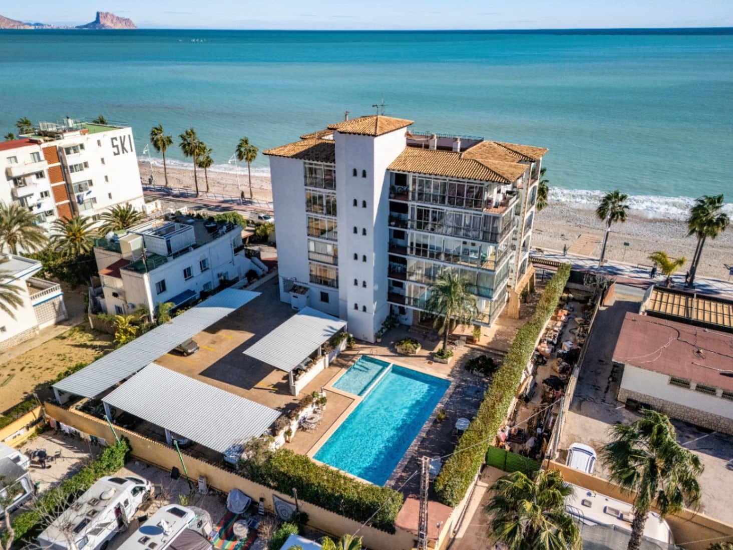 Apartamento de 2 habitaciones en Albir en venta con piscina garaje - 650.000 € (Ref: 9685264)