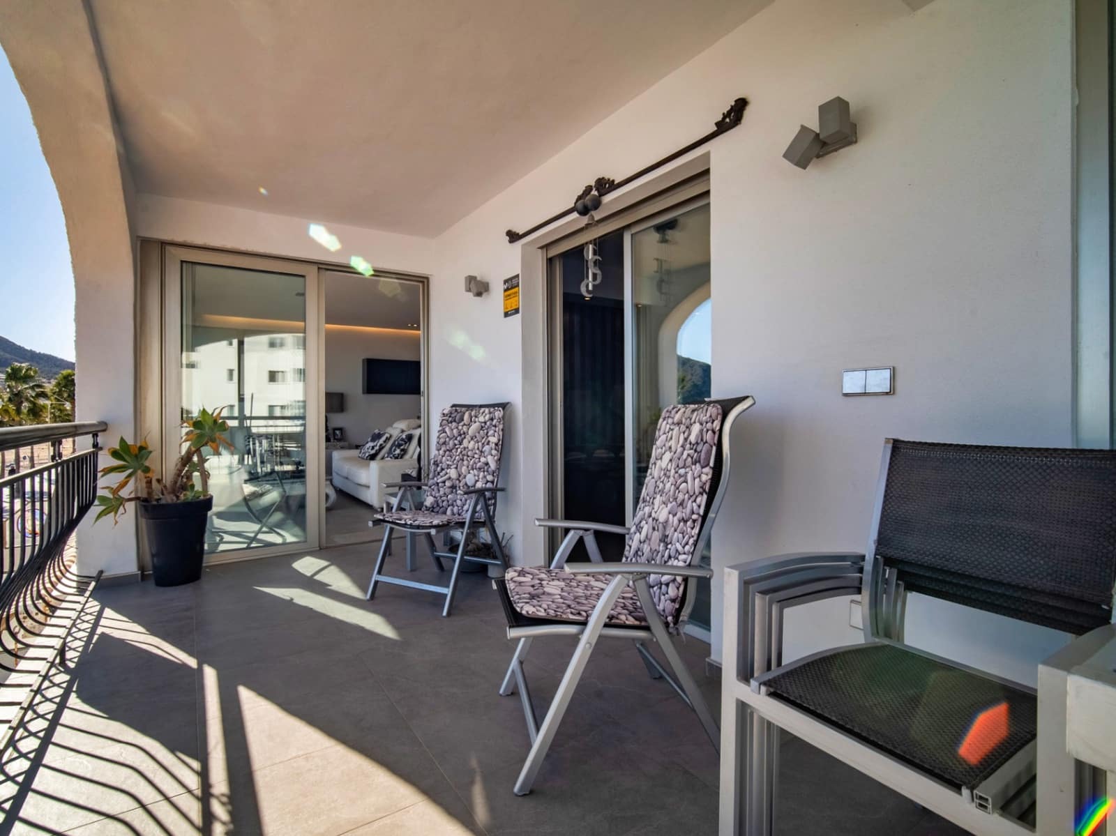 Apartamento de 2 habitaciones en Albir en venta con piscina garaje - 650.000 € (Ref: 9685264)