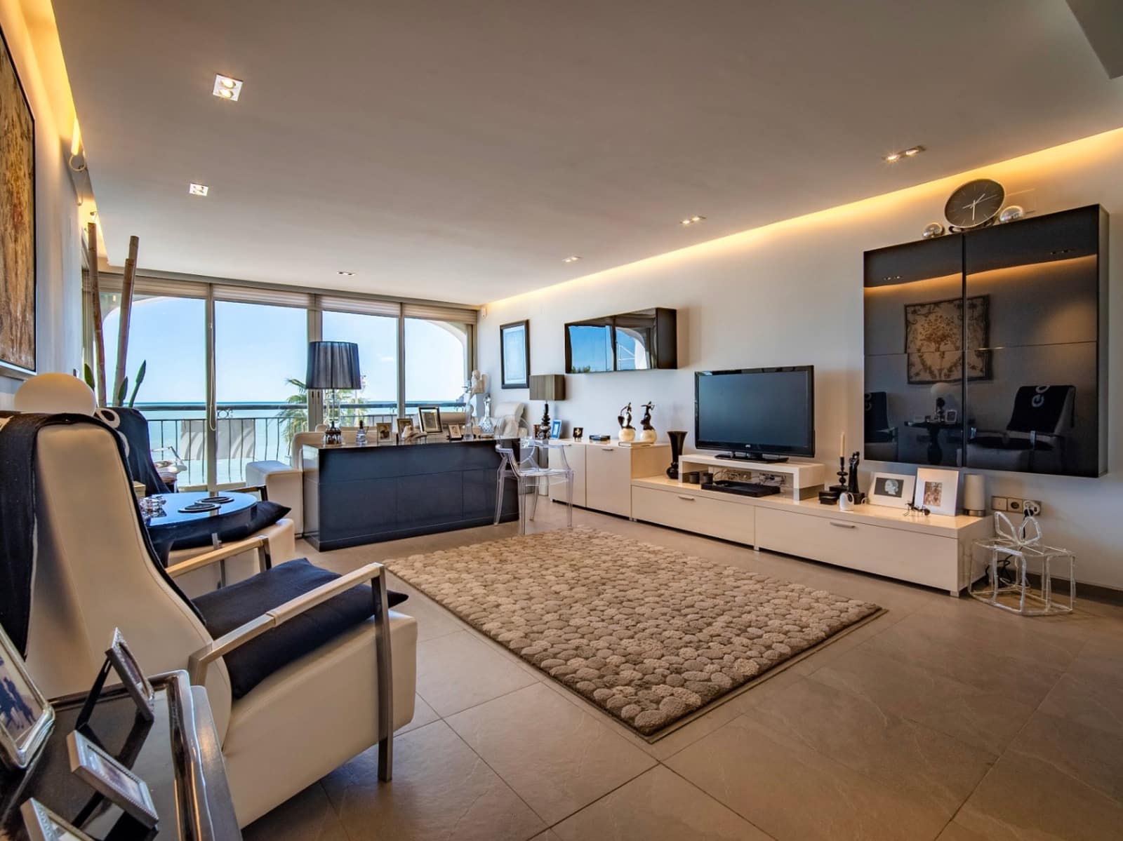 Apartamento de 2 habitaciones en Albir en venta con piscina garaje - 650.000 € (Ref: 9685264)