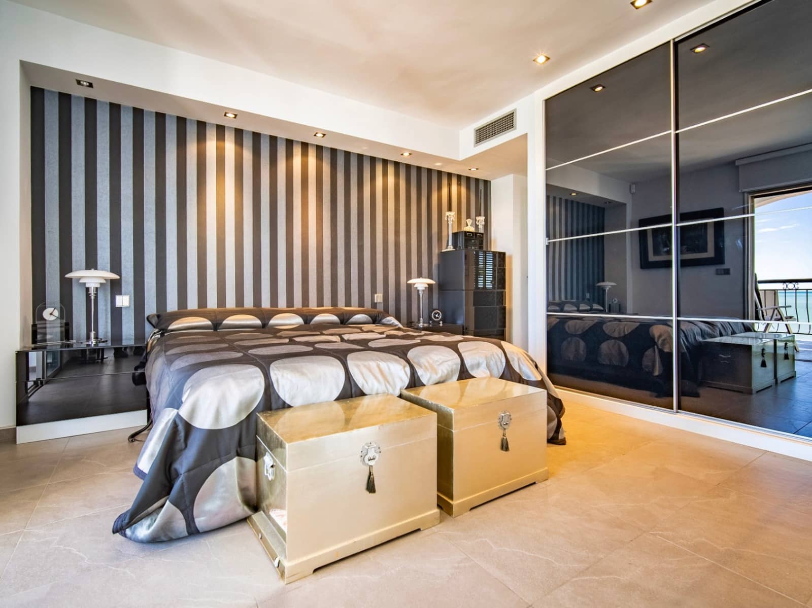 Apartamento de 2 habitaciones en Albir en venta con piscina garaje - 650.000 € (Ref: 9685264)