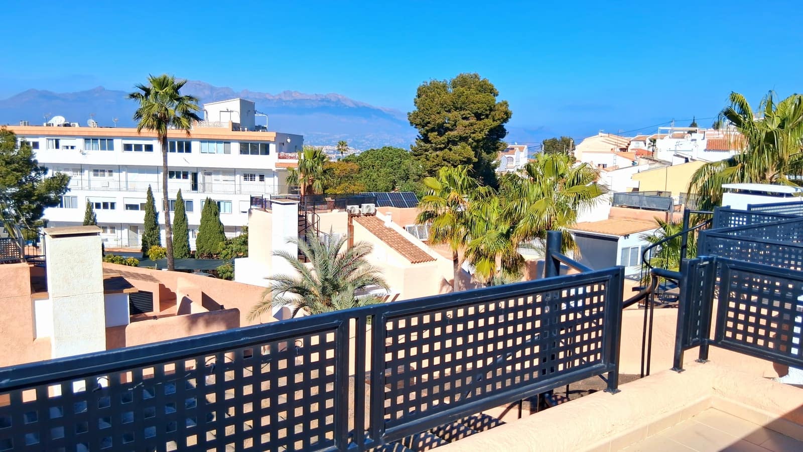 3 sovrum Hus till salu i Albir med pool garage - 375 000 € (Ref: 9685266)