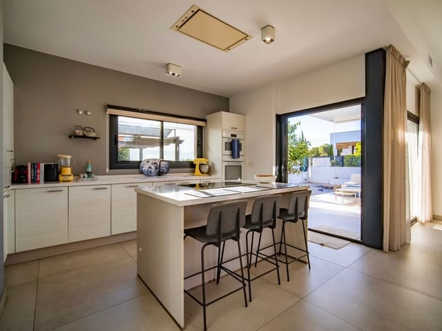 4 soveværelse Villa til salg i Albir, Alfaz del Pi / L'Alfàs del Pi med swimmingpool garage - € 1.450.000 (Ref: 9685270)