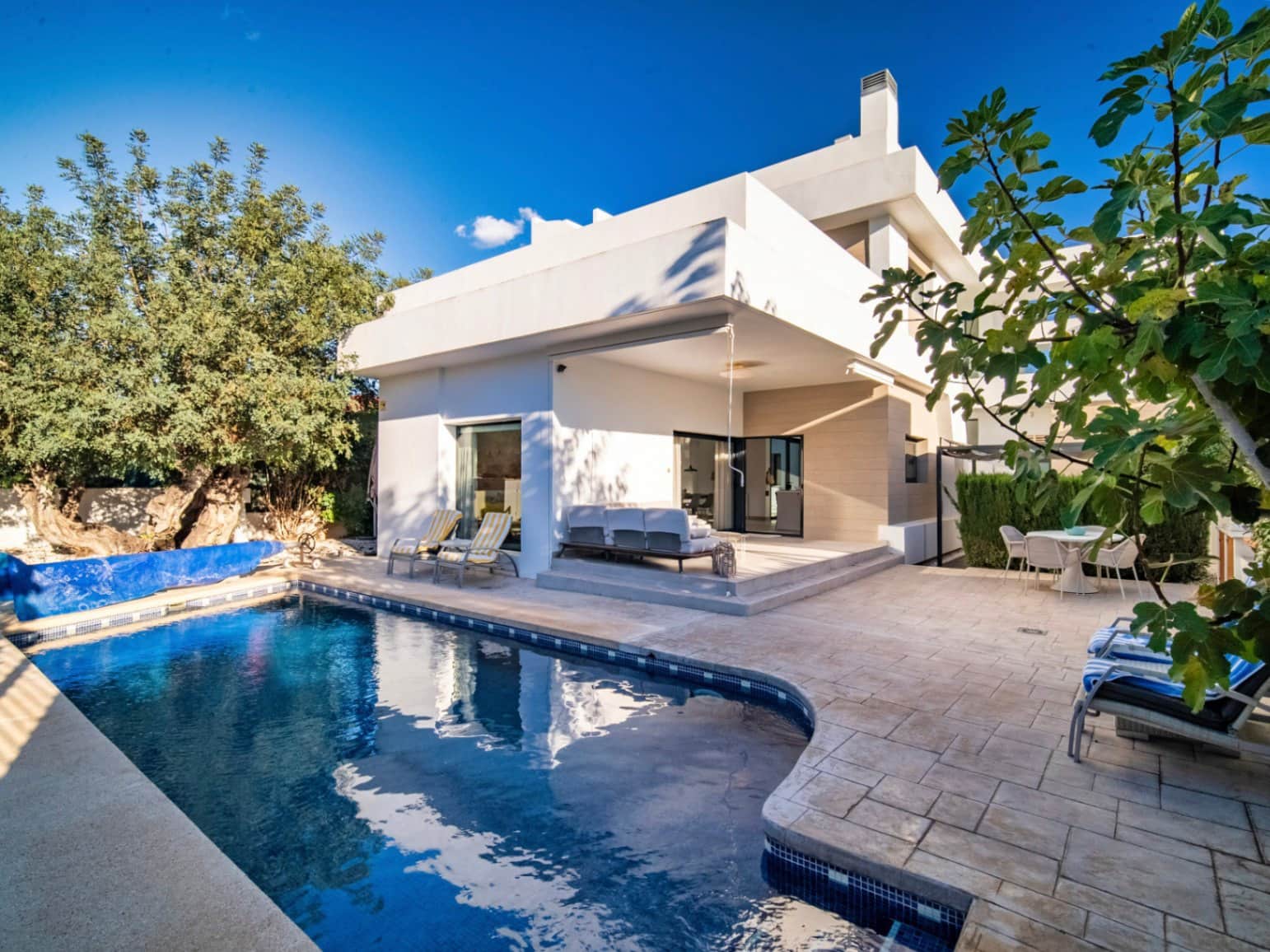 4 soveværelse Villa til salg i Albir med swimmingpool garage - € 1.450.000 (Ref: 9685270)