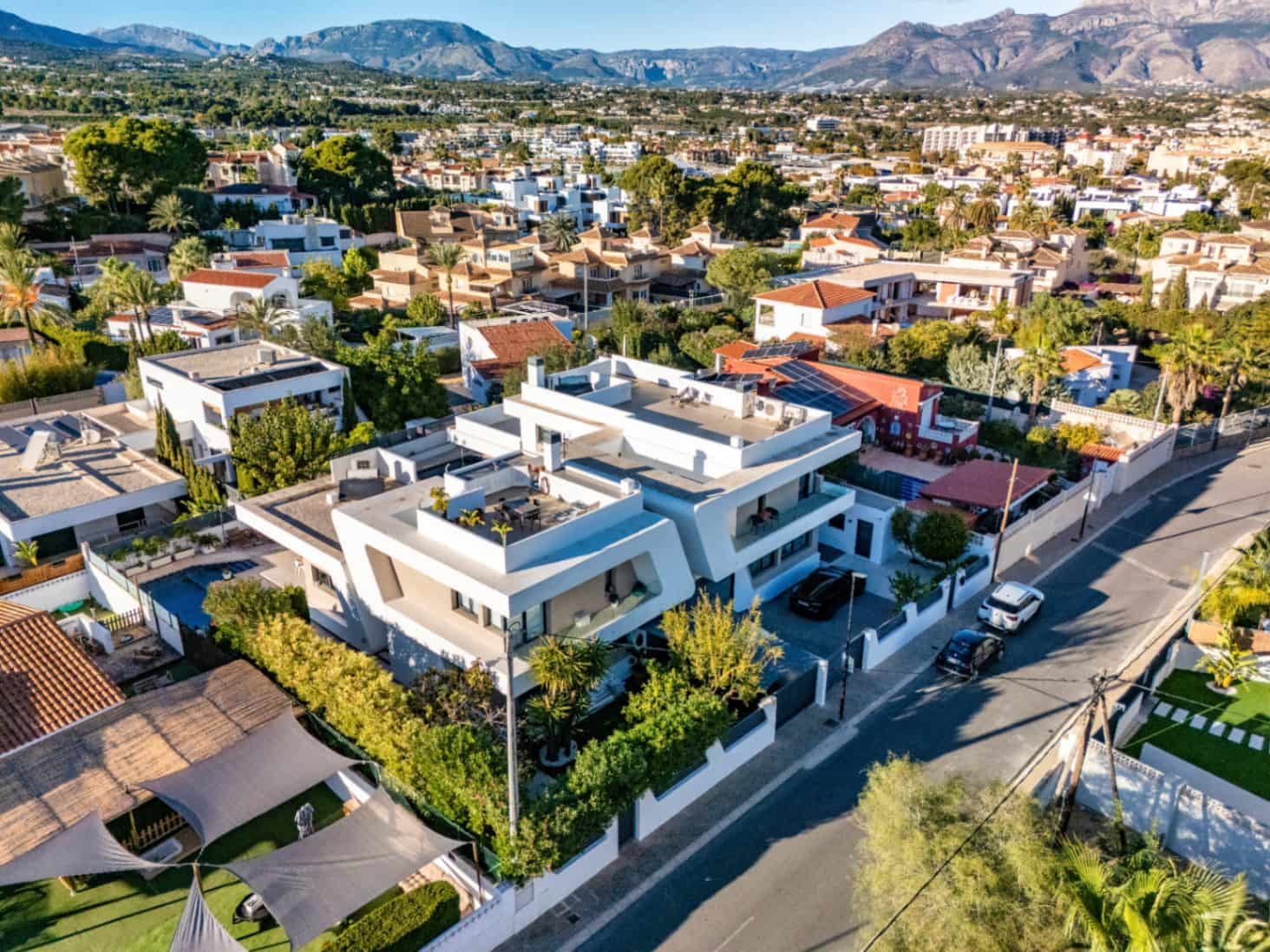 4 soveværelse Villa til salg i Albir med swimmingpool garage - € 1.450.000 (Ref: 9685270)