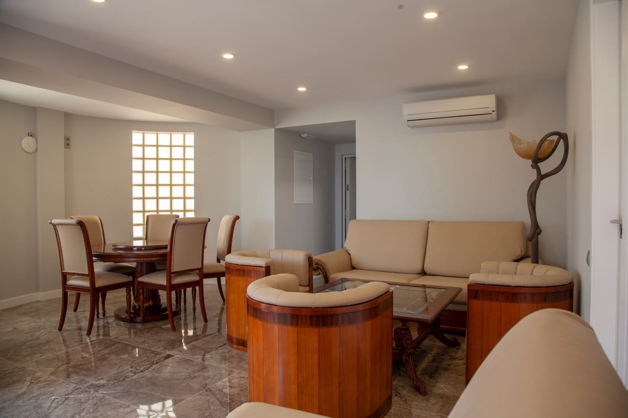 6 slaapkamer Villa te koop in Altea met zwembad garage - € 3.900.000 (Ref: 9812470)