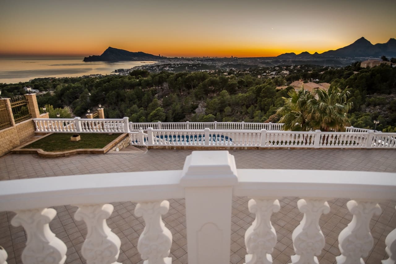 6 slaapkamer Villa te koop in Altea met zwembad garage - € 3.900.000 (Ref: 9812470)
