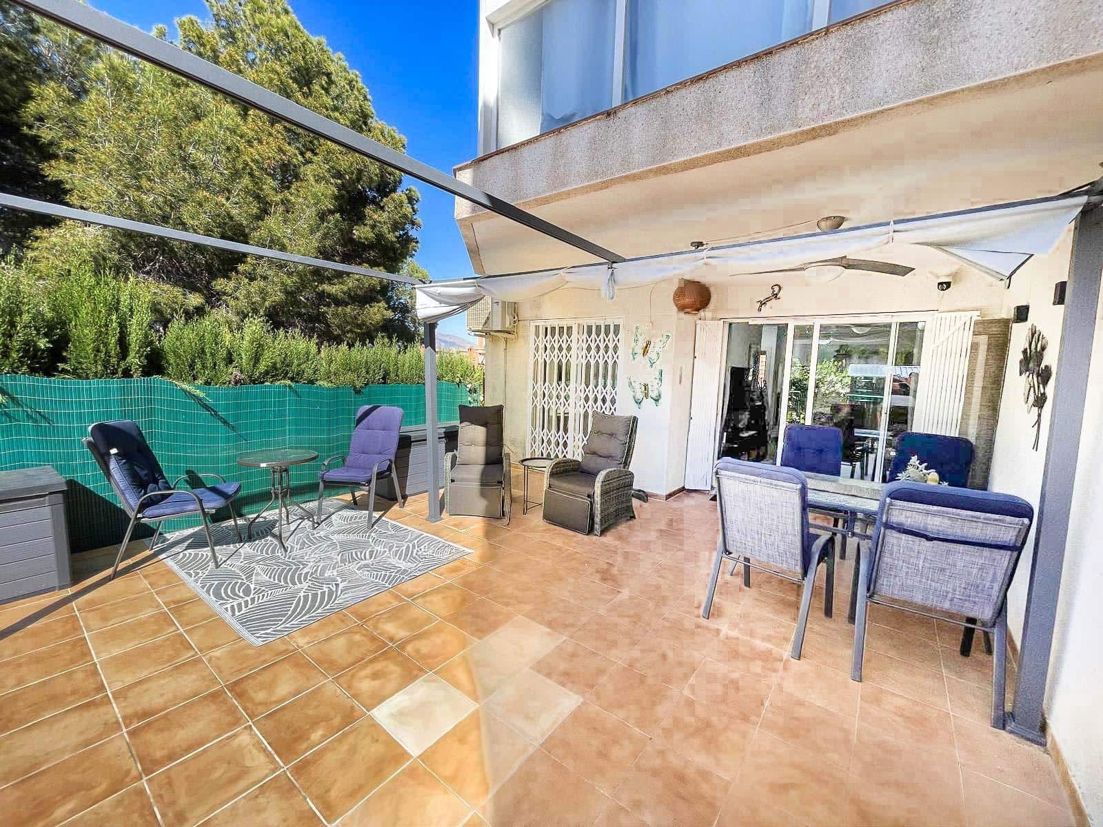 2 Zimmer Apartment zu verkaufen in Albir mit Pool Garage - 299.000 € (Ref: 9812614)
