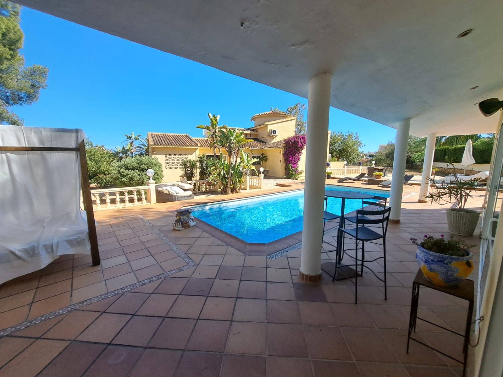 6 slaapkamer Villa te koop in La Nucia met zwembad garage - € 875.000 (Ref: 9813685)