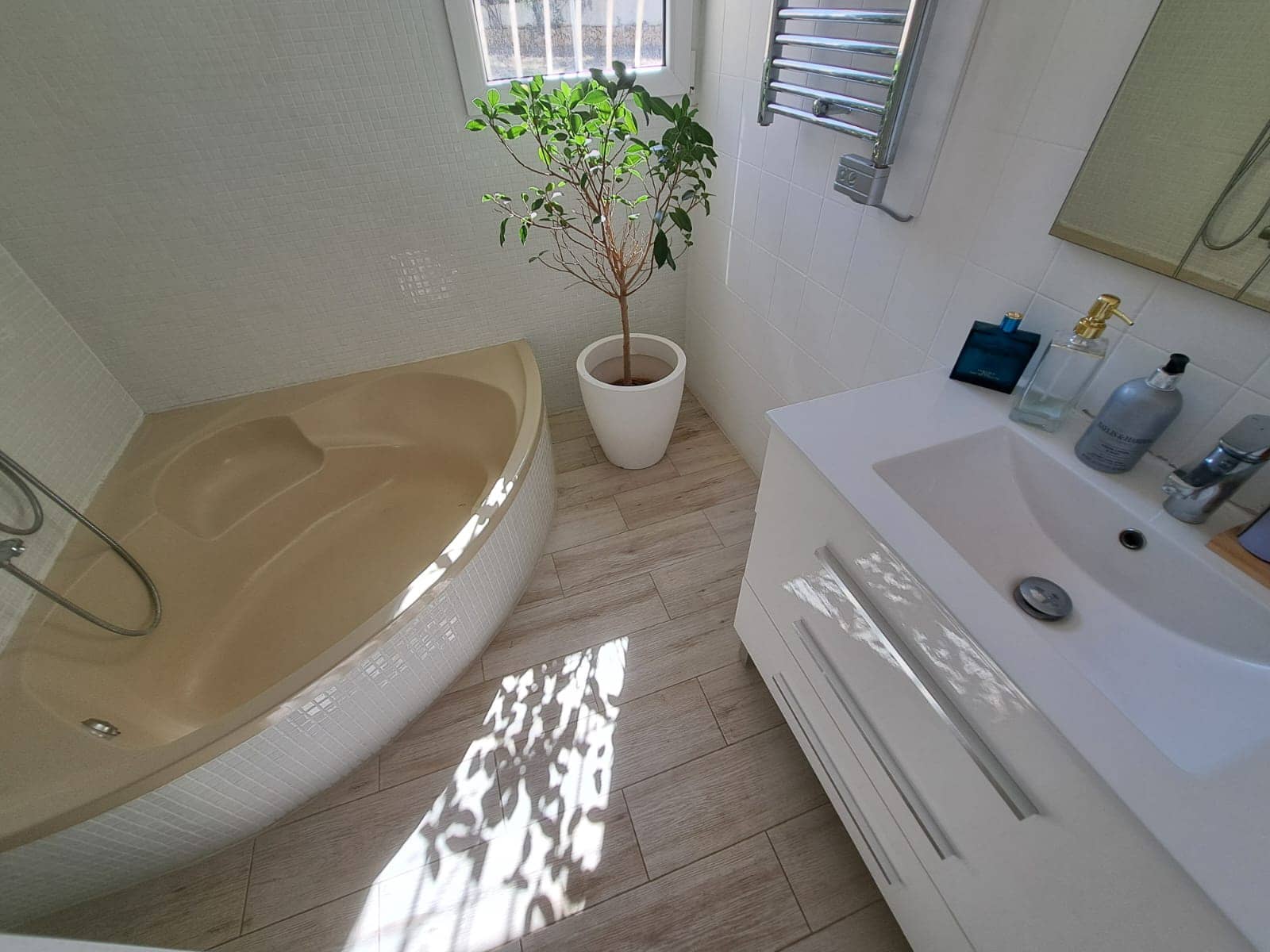 6 slaapkamer Villa te koop in La Nucia met zwembad garage - € 875.000 (Ref: 9813685)
