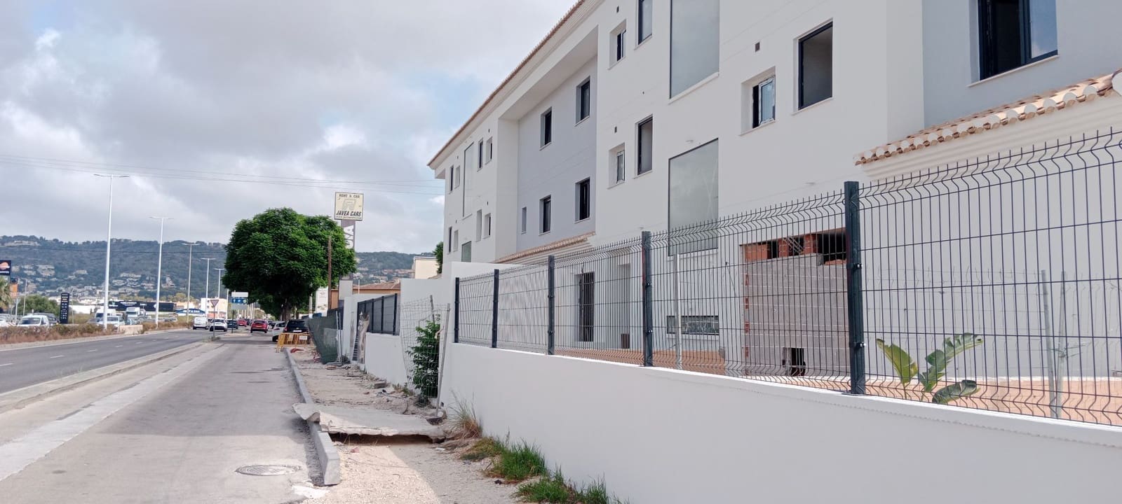 Commercial for sale in Javea / Xabia with garage - € 310,000 (Ref: 10008379)