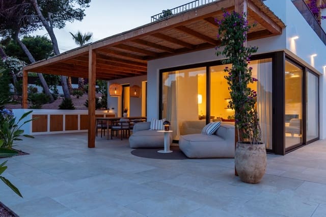 4 slaapkamer Villa te koop in Javea / Xàbia met zwembad garage - € 1.980.000 (Ref: 10061347)