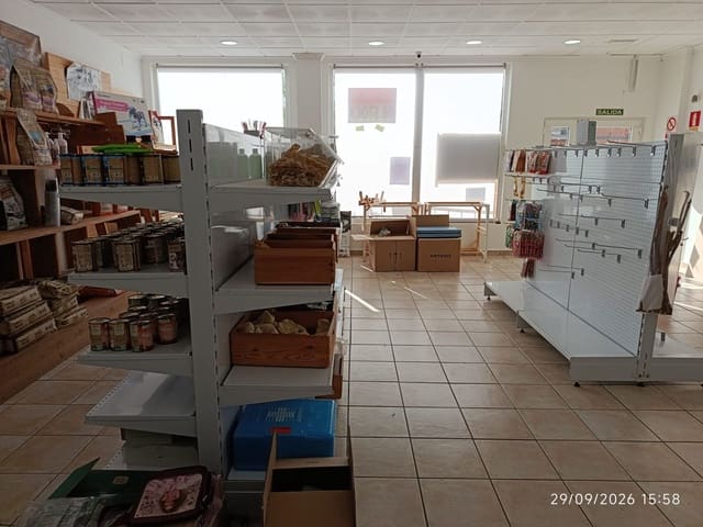 Komercyjne do wynajęcia w Javea / Xàbia - 1 500 € (Ref: 10063864)
