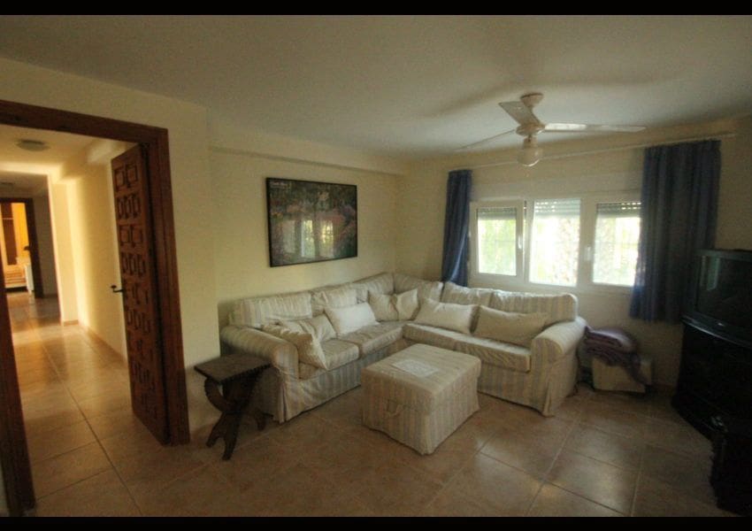 6 bedroom Villa for sale in Javea / Xabia - € 1,260,000 (Ref: 5906570)