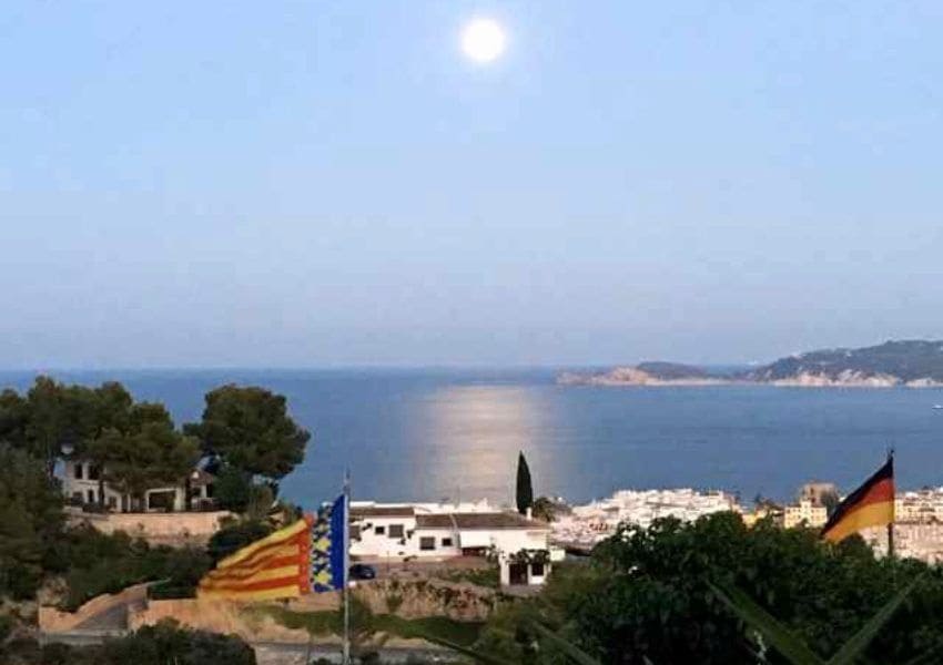 5 bedroom Villa for sale in Javea / Xabia with pool - € 1,880,000 (Ref: 5906573)