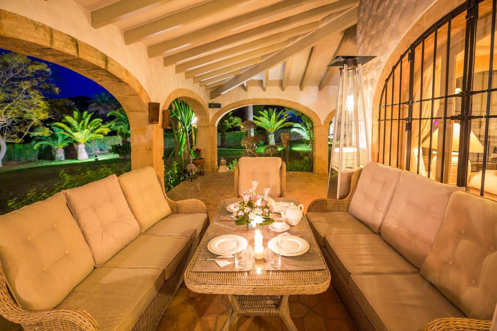   5 soveværelse   ferieVilla i Javea / Xabia   med   swimmingpool  garage  - € 6.500 (Ref: 5925039)