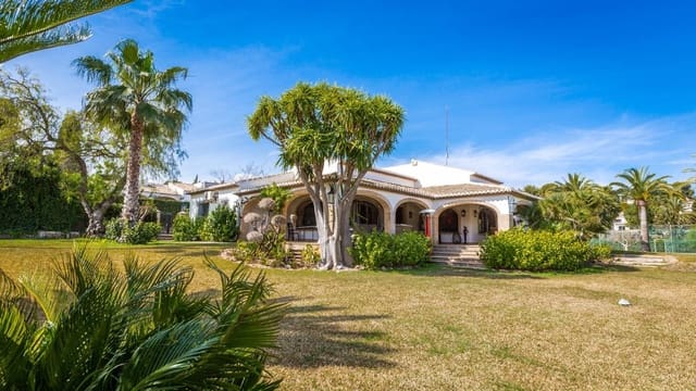 5 slaapkamer Villa voor vakantieverhuur in Cap Martí - El Tossalet - Pinomar, Javea / Xàbia met zwembad garage - € 6.500 (Ref: 5925039)