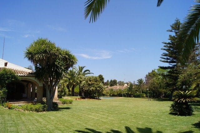   5 soveværelse   ferieVilla i Javea / Xabia   med   swimmingpool  garage  - € 6.500 (Ref: 5925039)