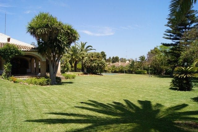   5 soveværelse   ferieVilla i Javea / Xabia   med   swimmingpool  garage  - € 6.500 (Ref: 5925039)