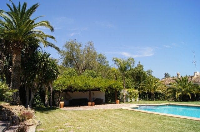   5 soveværelse   ferieVilla i Javea / Xabia   med   swimmingpool  garage  - € 6.500 (Ref: 5925039)