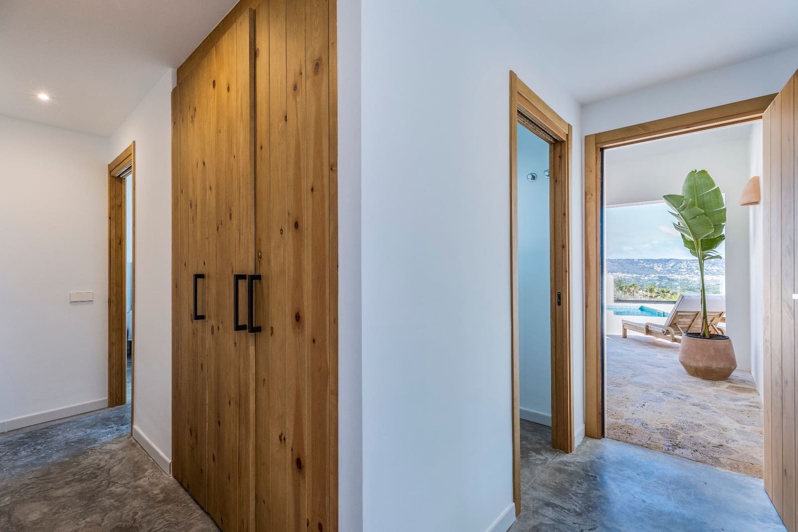 4 soverom Villa til salgs i Adsubia med svømmebasseng garasje - € 1 200 000 (Ref: 7310316)