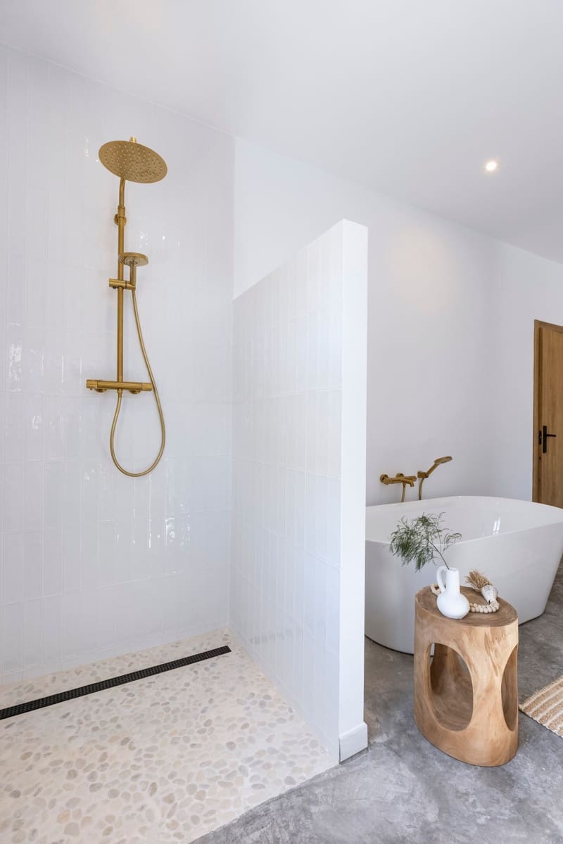 4 soverom Villa til salgs i Adsubia med svømmebasseng garasje - € 1 200 000 (Ref: 7310316)