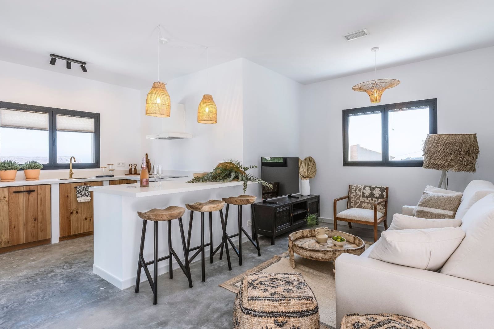 4 soverom Villa til salgs i Adsubia med svømmebasseng garasje - € 1 200 000 (Ref: 7310316)