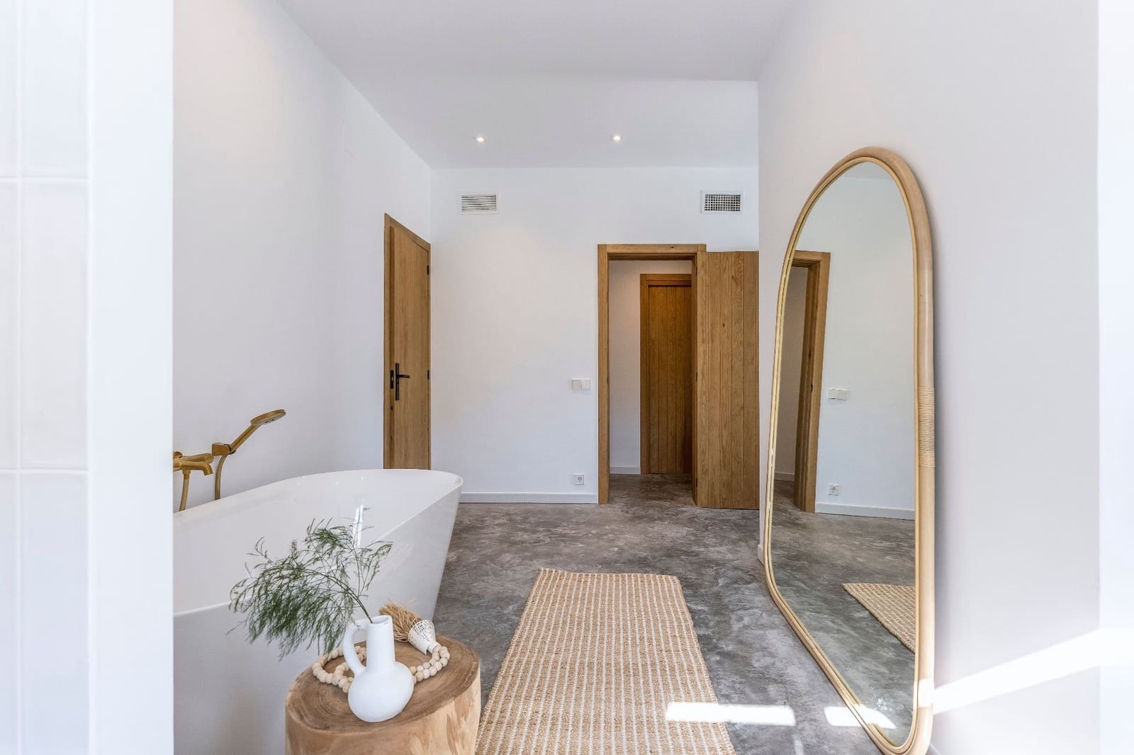 4 soverom Villa til salgs i Adsubia med svømmebasseng garasje - € 1 200 000 (Ref: 7310316)