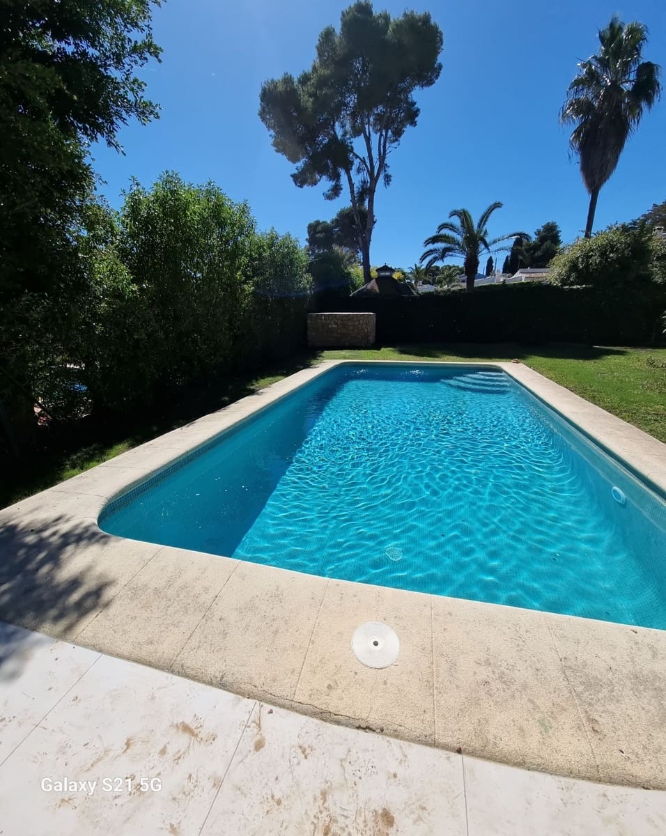 3 sovrum Villa för semesterbostäder i Arenal med pool garage - 2 200 € (Ref: 7573924)