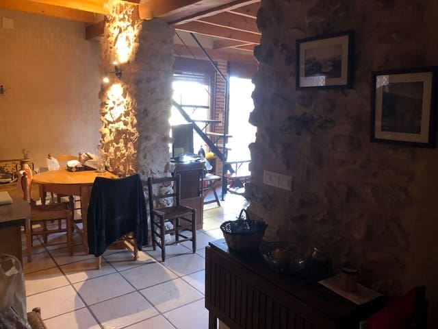 3 soverom Hus til salgs i Alcalà de la Jovada, La Vall d'Alcalà - € 180 000 (Ref: 7862716)