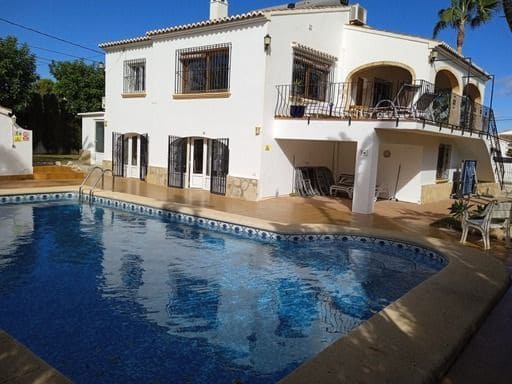 Chalet de 7 habitaciones en Javea / Xàbia en venta con piscina garaje - 850.000 € (Ref: 7879502)