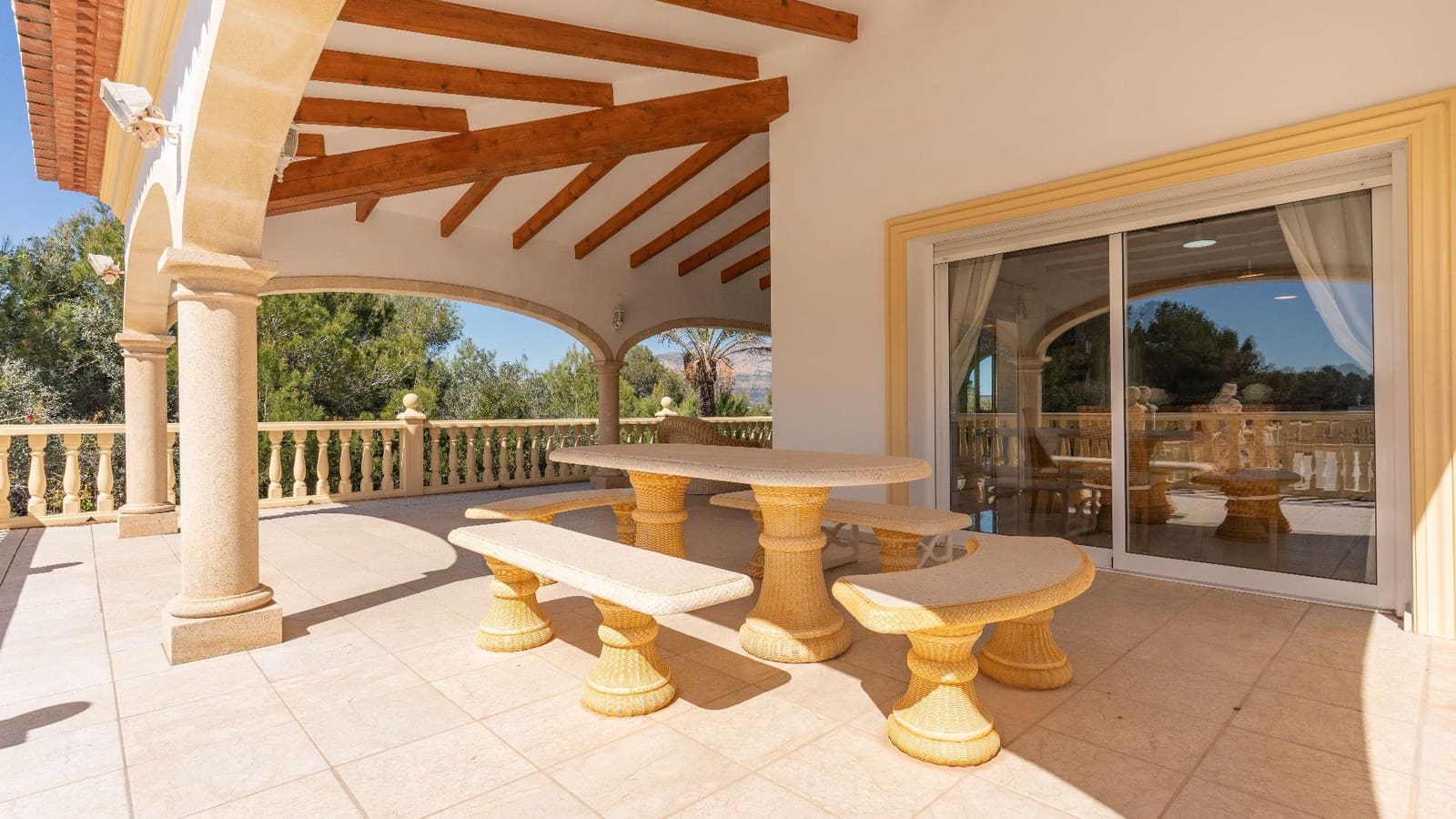 4 sypialnia Willa na sprzedaż w Javea / Xabia z basenem garażem - 995 000 € (Ref: 8315788)