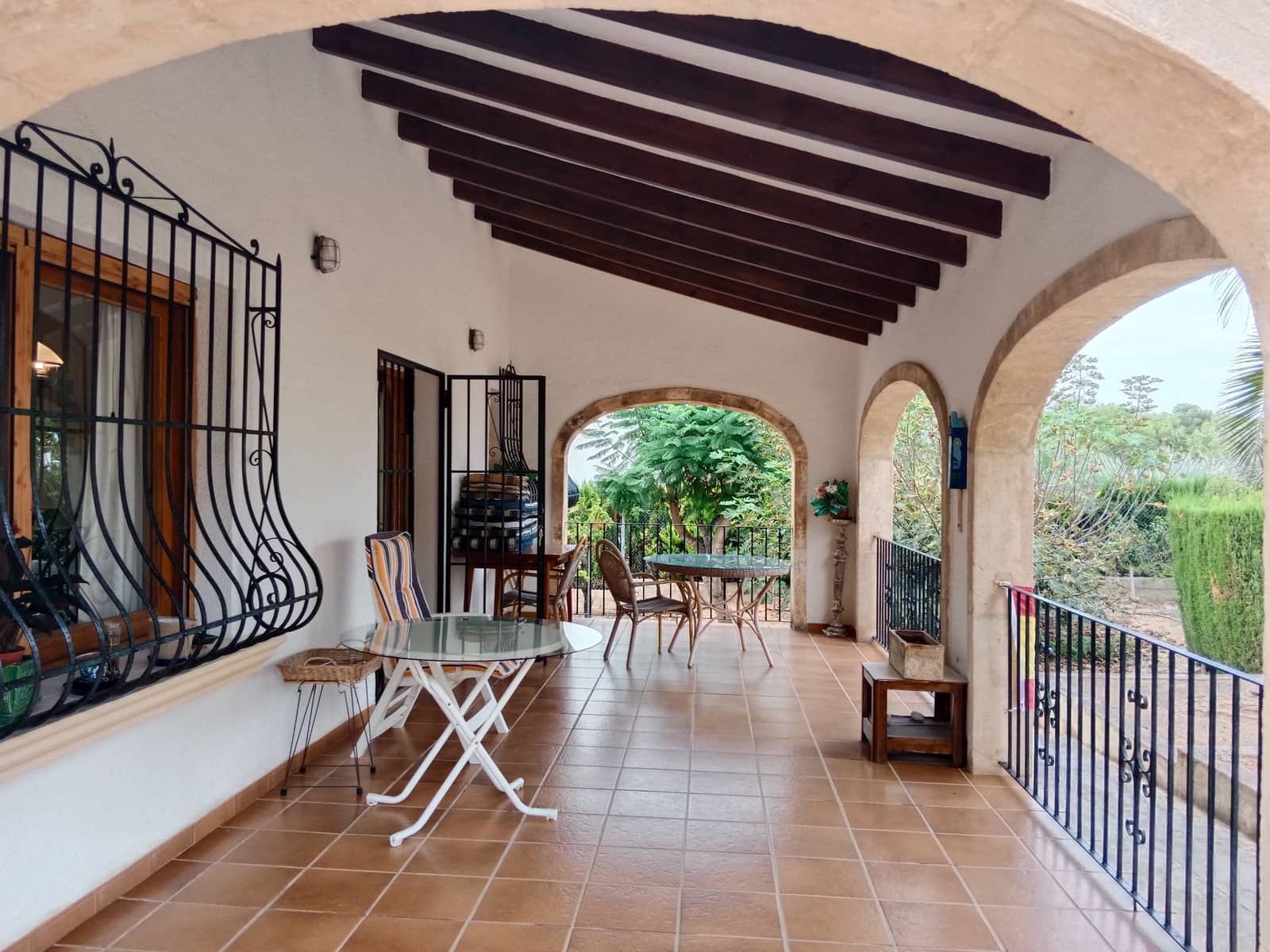 3 slaapkamer Villa te koop in Adsubia met zwembad garage - € 583.000 (Ref: 8546777)