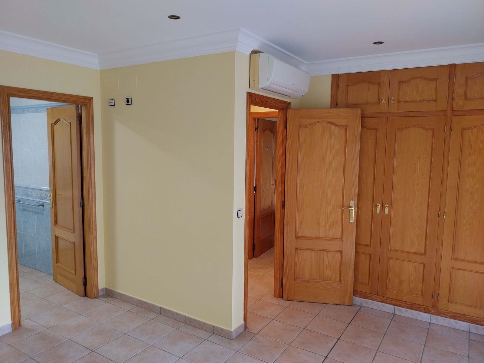 Appartement de 3 chambres à louer à La Xara - 1 250 € (Ref: 8992023)