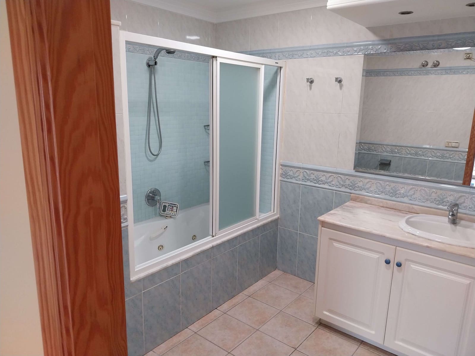 Appartement de 3 chambres à louer à La Xara - 1 250 € (Ref: 8992023)