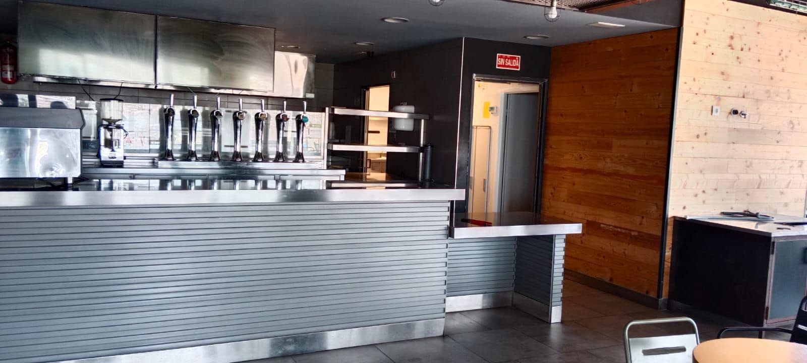 Kommersiell att hyra i Arenal - 20 000 € (Ref: 9029446)